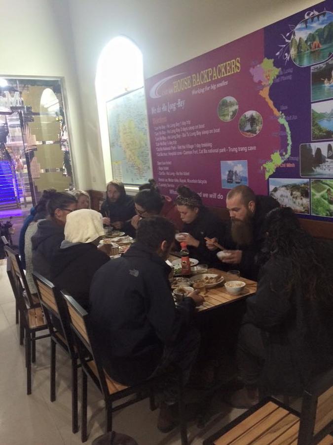 מלון Dong Khe Sau Cat Ba House Backpackers מראה חיצוני תמונה