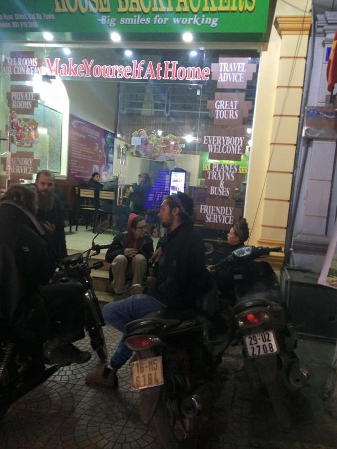 מלון Dong Khe Sau Cat Ba House Backpackers מראה חיצוני תמונה