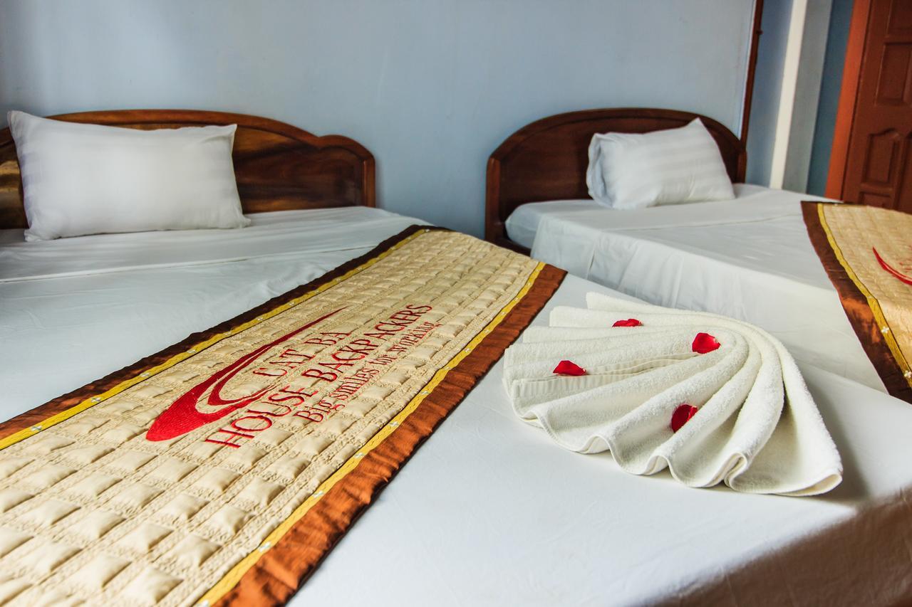 מלון Dong Khe Sau Cat Ba House Backpackers מראה חיצוני תמונה