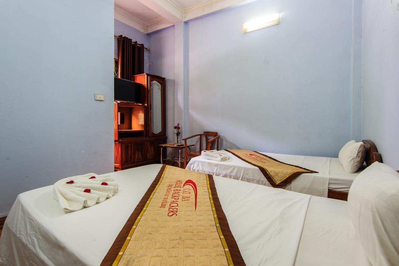 מלון Dong Khe Sau Cat Ba House Backpackers מראה חיצוני תמונה